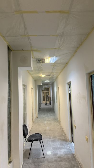 Renovari scari de bloc, Spatii birouri, spatii industriale. Zugraveli