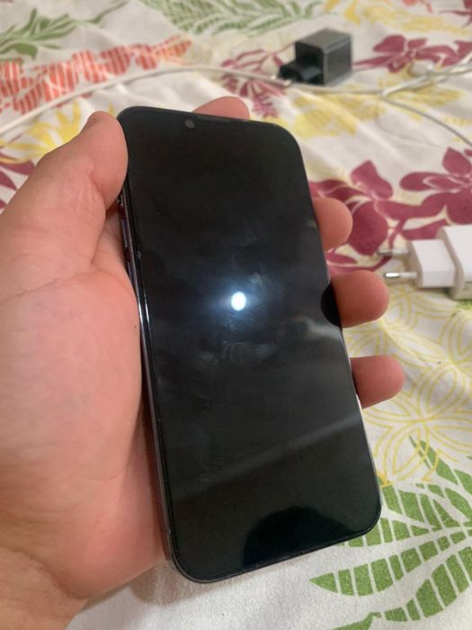 Айфон 13 256гб срочно