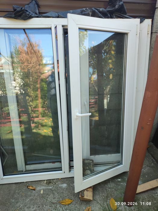 Tamplarie pvc culoare nuc si alb