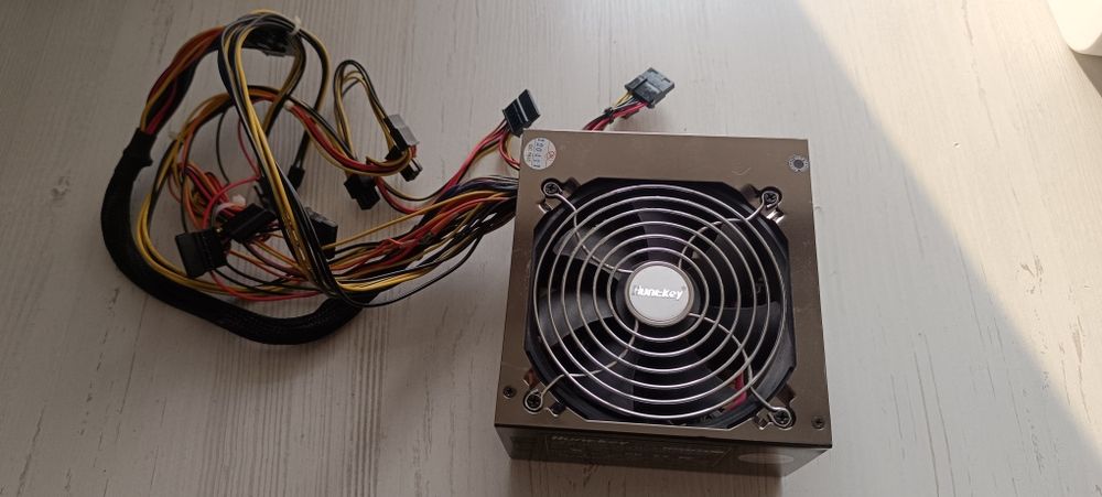Блок питания 550w Huntkey LW-6500HG