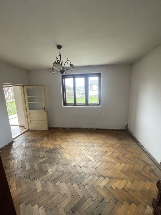 Apartament 4 camere separat complet si curte 230mp - totul individual