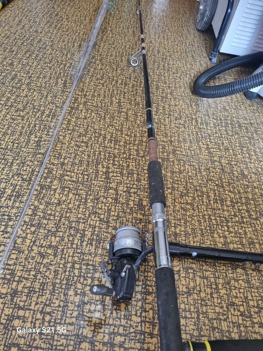 Много въдици и телескоп