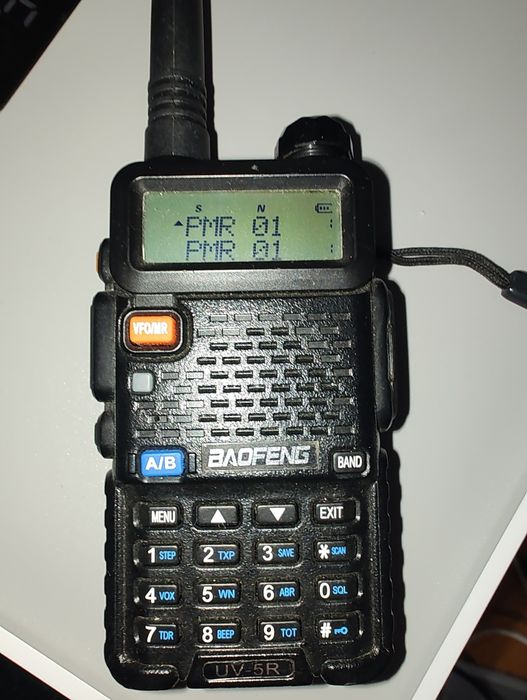 Stație radio portabilă Baofeng UV-5R taxi radioamatori comercială