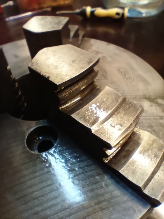 Токарный патрон 200