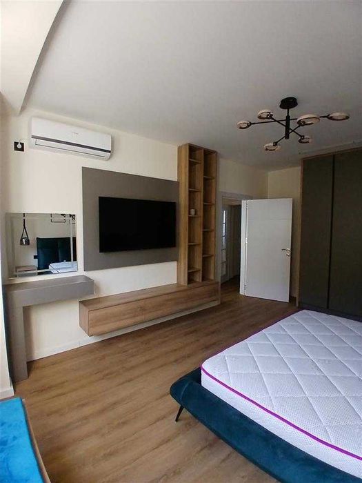 Дава се под наем Двустаен апартамент в Бургас, Възраждане - 68 кв.м за 204 € - Снимка #3