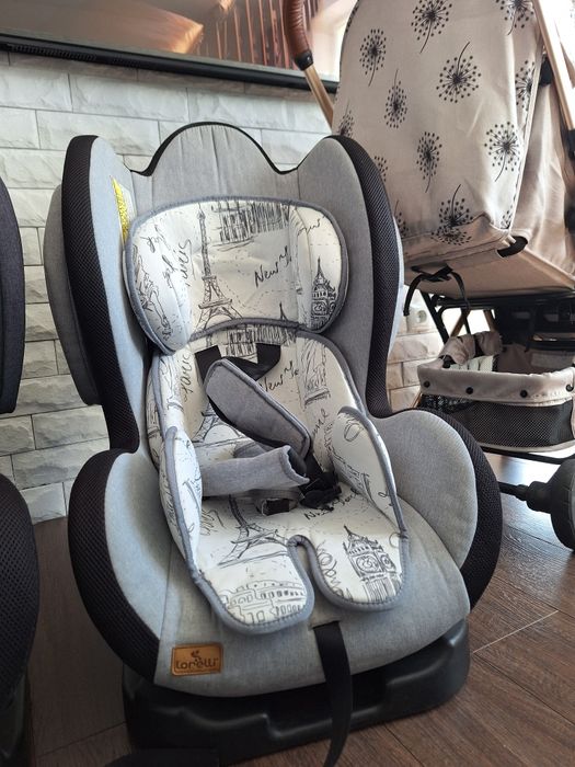 2 броя Детско столче за кола