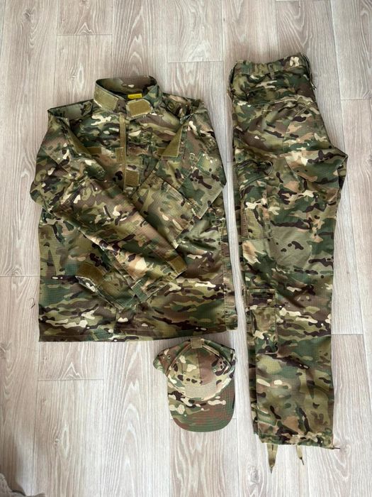 Комуфляжная форма 10.000тг.
