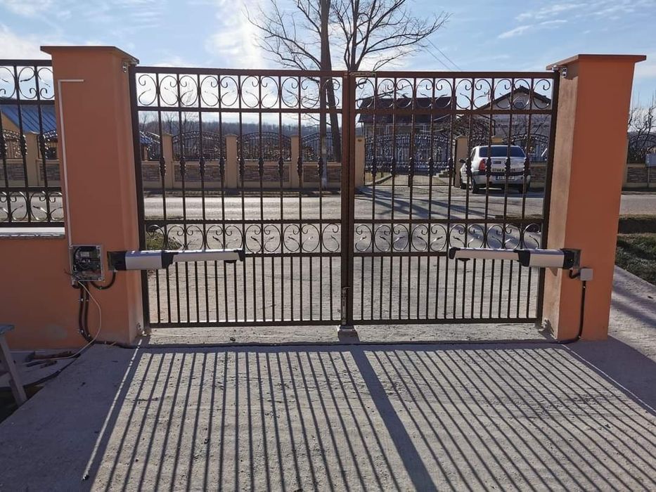 Uși de garaj rezidențiale și industriale