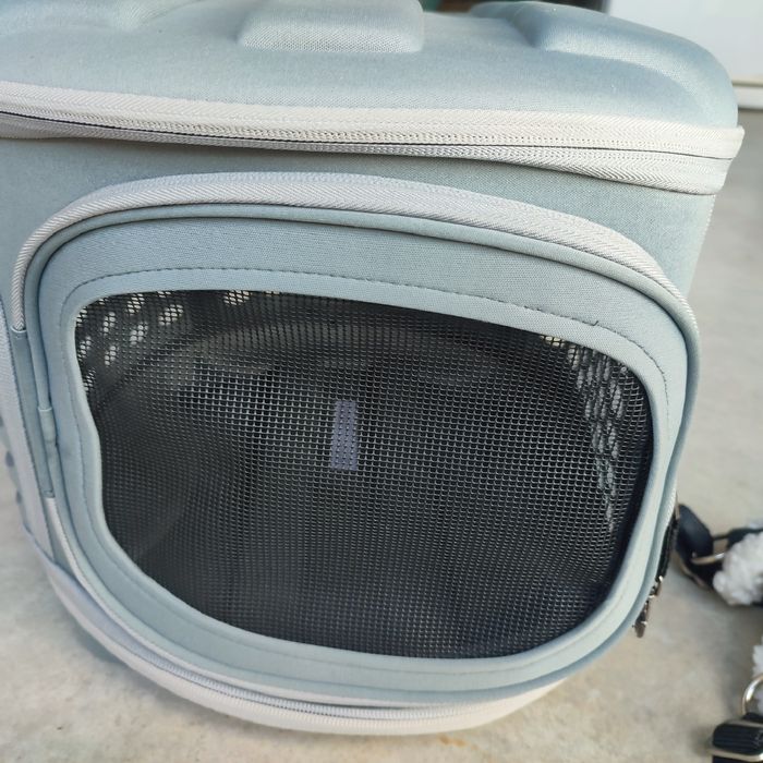 Чанта, нагръдник и кучевръз