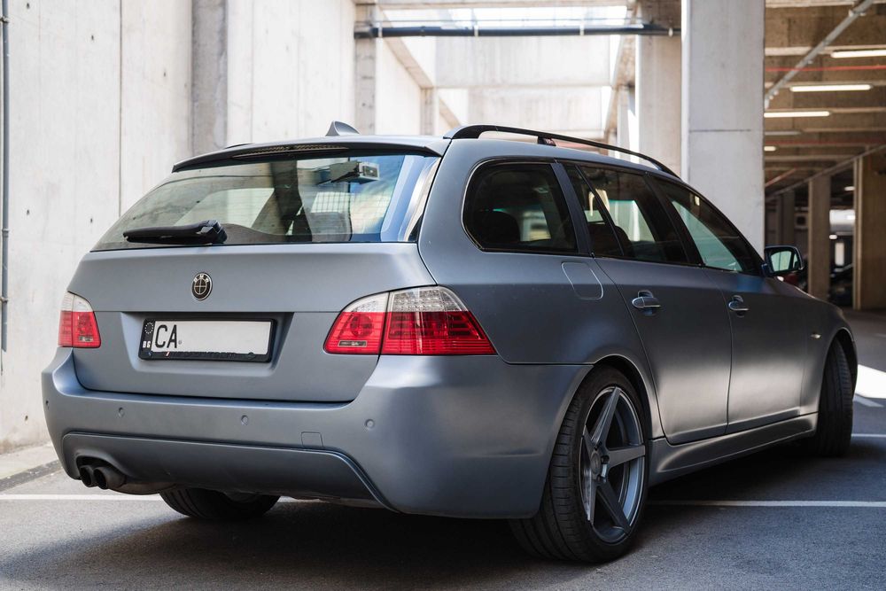 BMW e61 535d сив мат боя