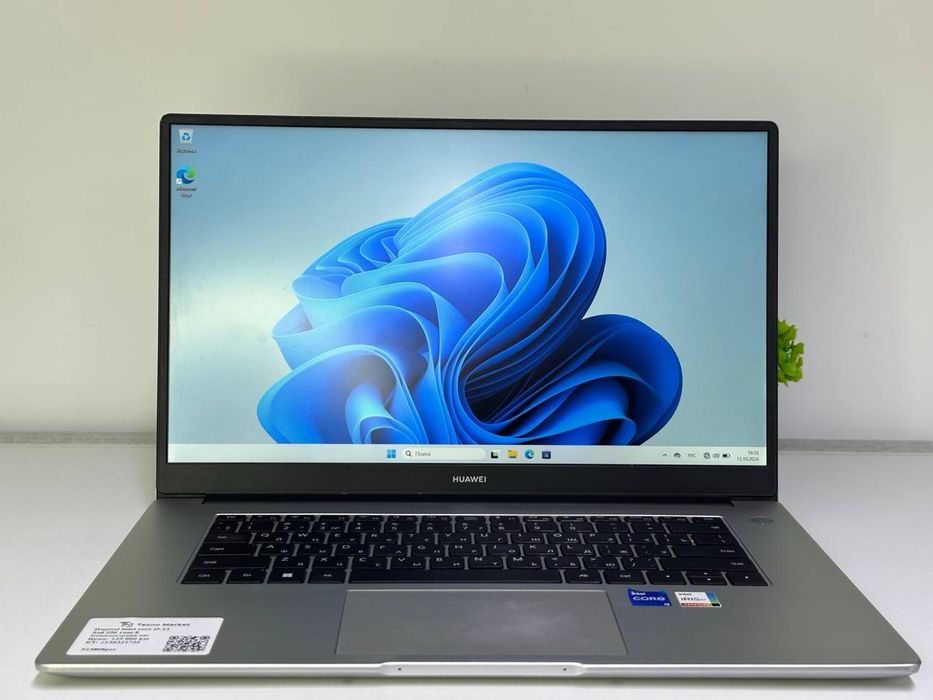 Huawei intel core i5- 11  SSD: 256gb Ram: 8GB Комплектация: БК(3)