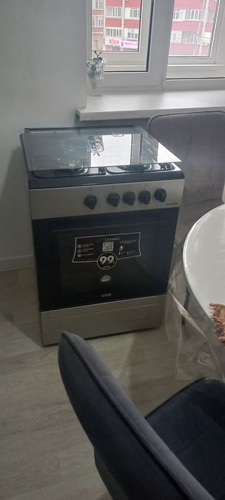 Продаёт газовка в отличие состояние почти новый