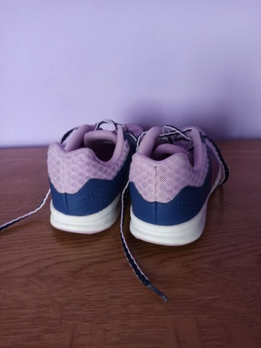 Pantofi sport Adidas mărimea 38