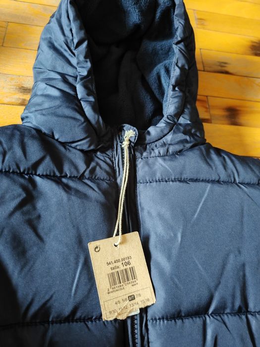 Продавам два броя детски зимни якета, размер 6-7 год