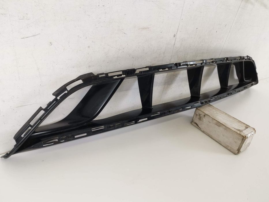 Долна решетка на предна броня Мерцедес-Бенц С-Клас / Mercedes-Benz S-C