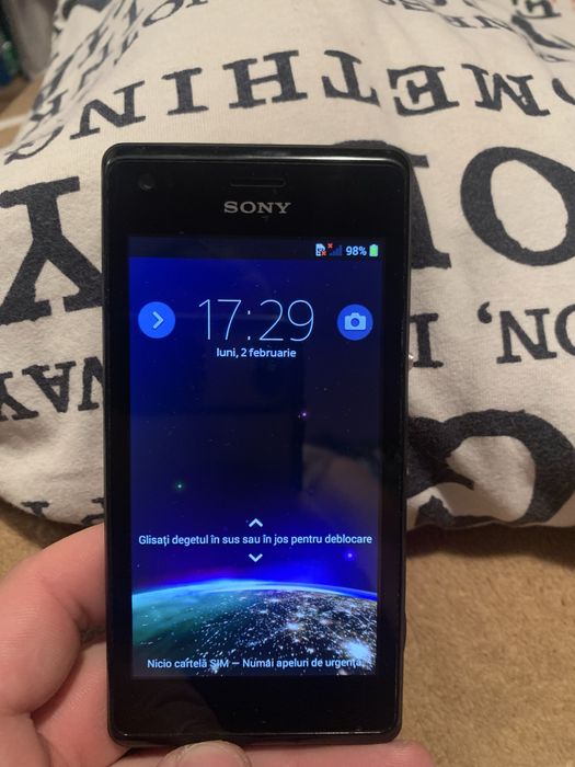 Vand sau schimb telefoane