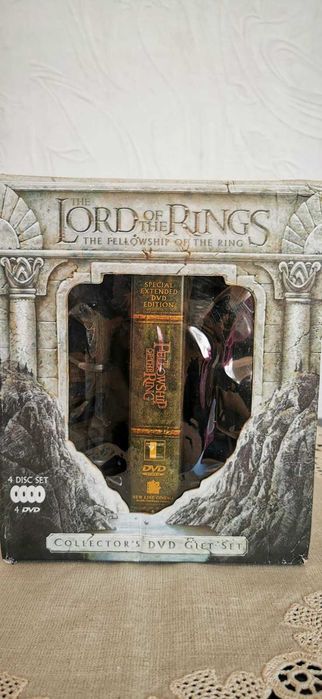 The Lord Of The Rings - Extended DVD Complete Collection Trilogy Gift Set - Властелинът на пръстените разширено DVD издание + колекционерска фигура
