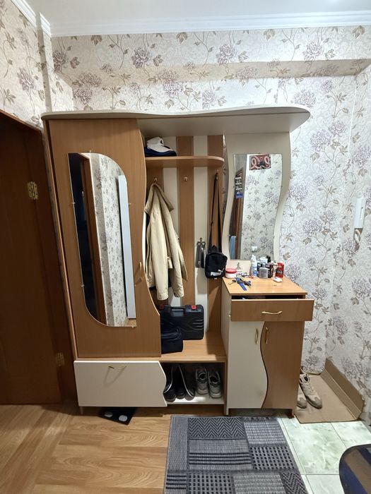 Шкаф для прихожей