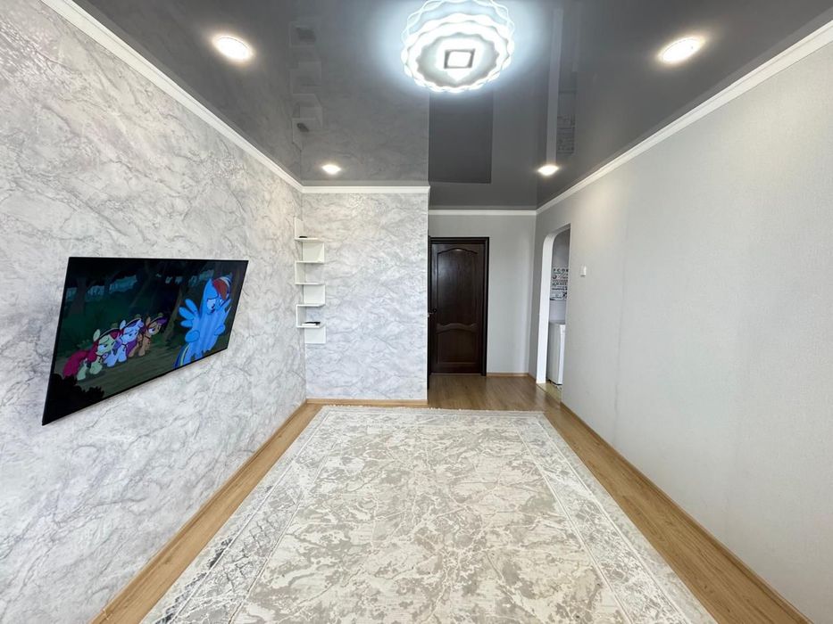 Свежий ремонт!!! 2 комн 8 школа