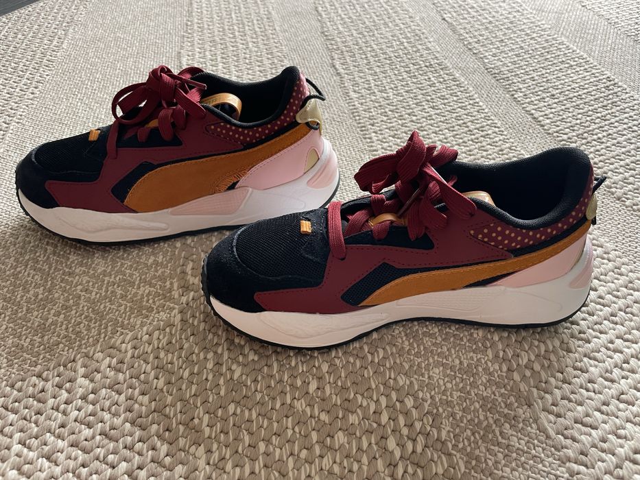 Adidasi Puma marimea 35