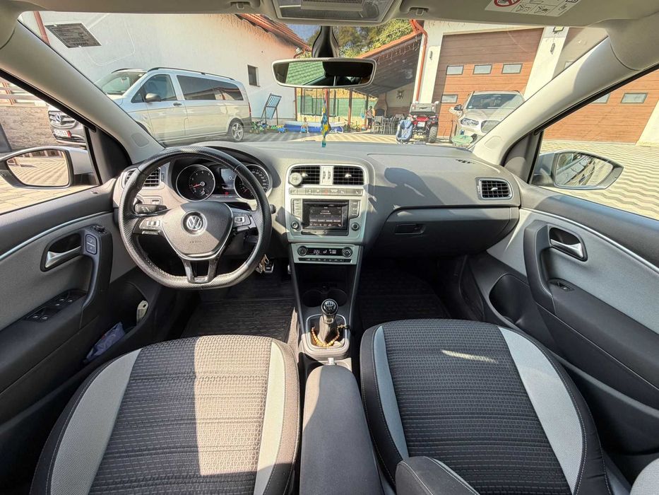 Volkswagen Polo Cross 2016