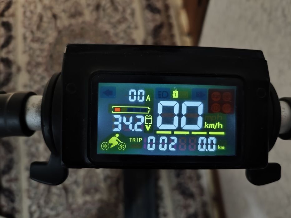 Продам электросамокат