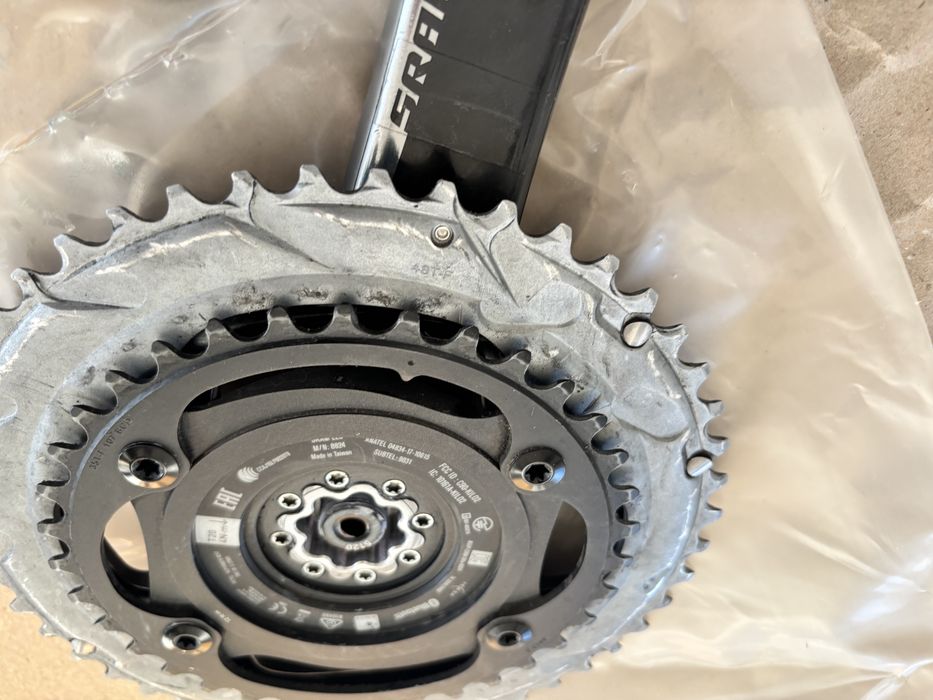 Angrenaj Sram red AXS D1 quarq - power meter