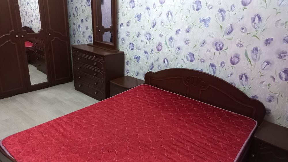 Продам спальный гарнитур!