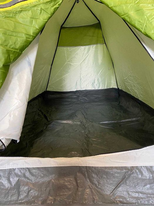 Cort de doua persoane