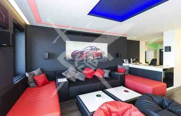 Продава се Тристаен апартамент в Бургас, Лазур - 166 кв.м за 3687 €/кв.м - Снимка #1