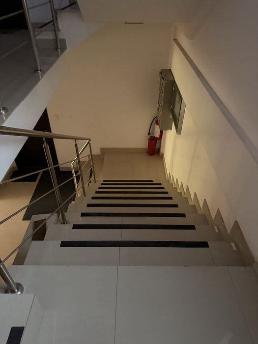 Proprietar Garsoniera 41 MP Loc Parcare Metrou Aparatorii Patriei Mobilata Utilata Bloc Nou