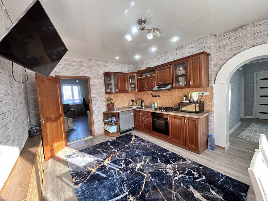 Продам дом в центре города!