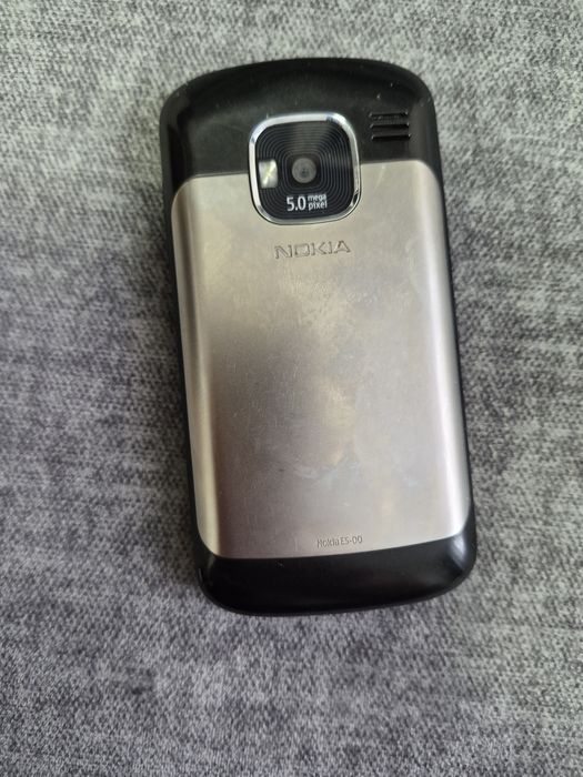 Продам мобильный телефон