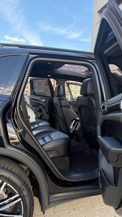 Porsche Cayenne 2016