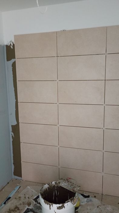 Finisaje ,(gresie/faianta ) si amenajari interioare