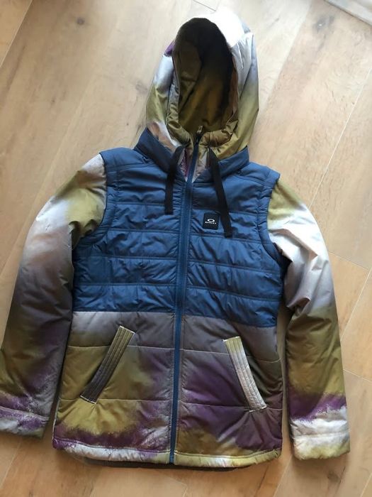 Geaca cu puf Oakley pt femei (Small)