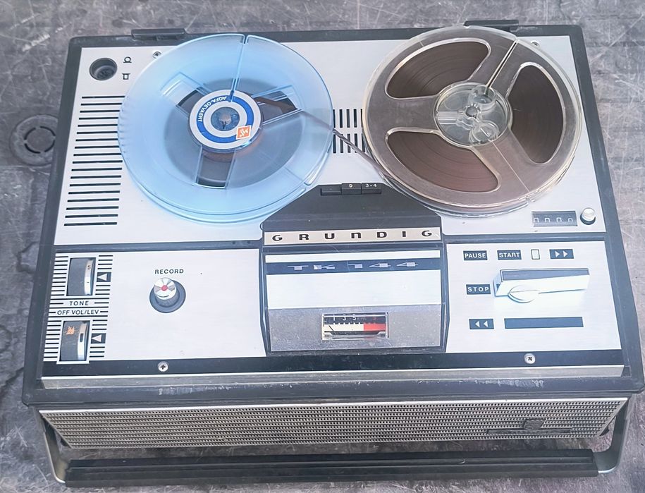 Magnetofon Grundig Tk 144 U