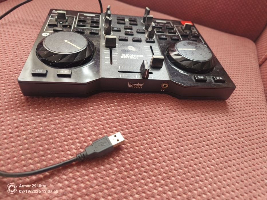 Dj  control instinct Hercules