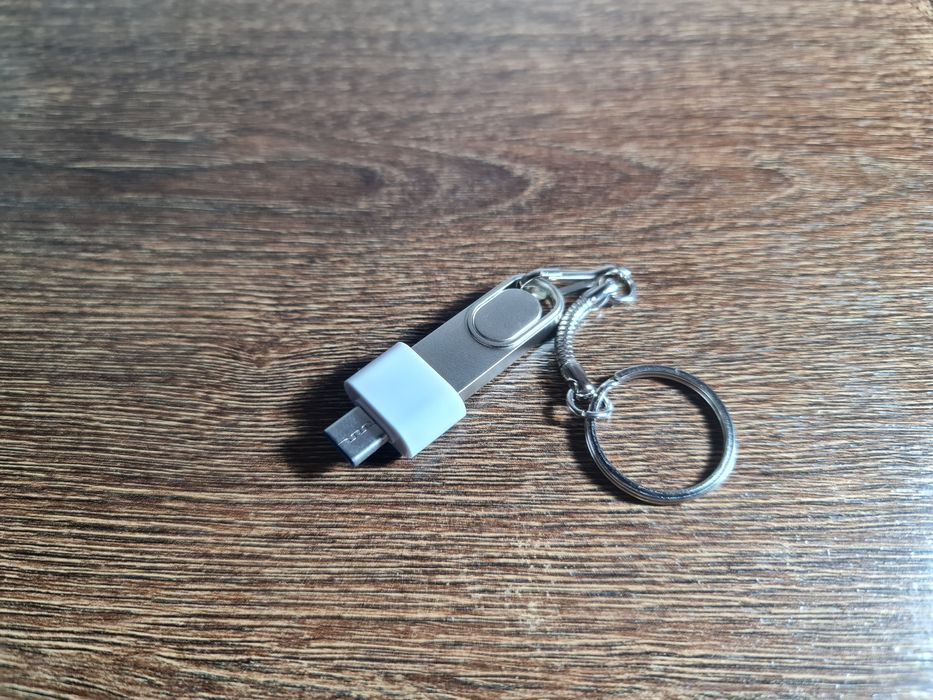 Memorie USB de 1 Tb, stick flash + tip C (memory stick)