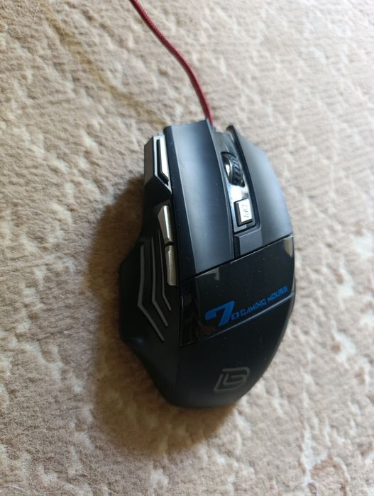 Продается игровая мышка