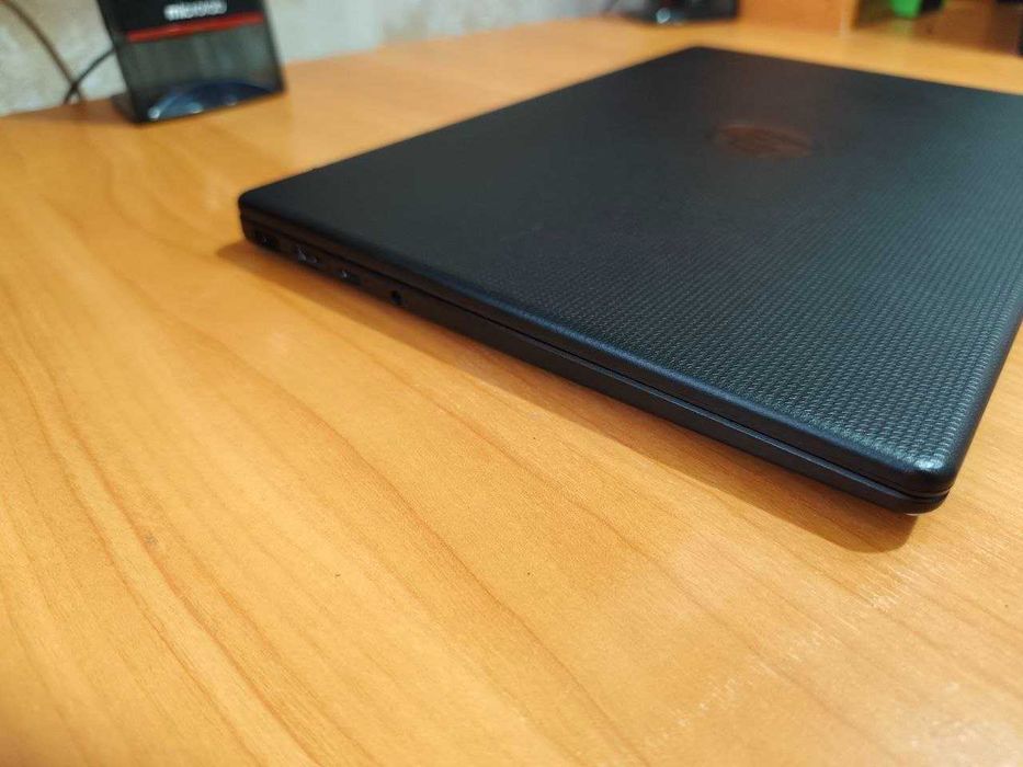 Ноутбук HP core i3 в отличном состоянии.