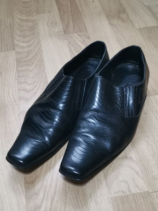 Vand pantofi stare buna