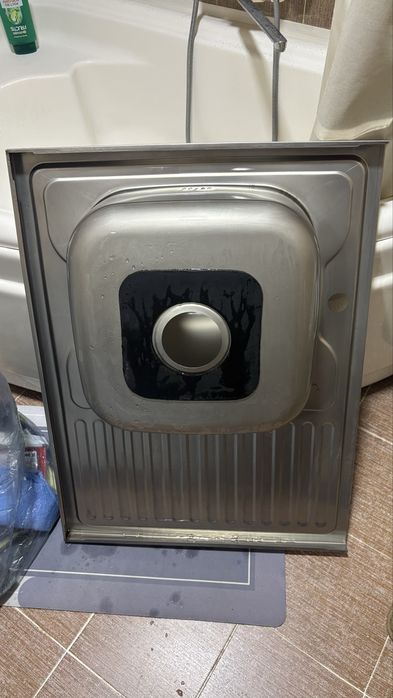 Продам мойку для кухни новая