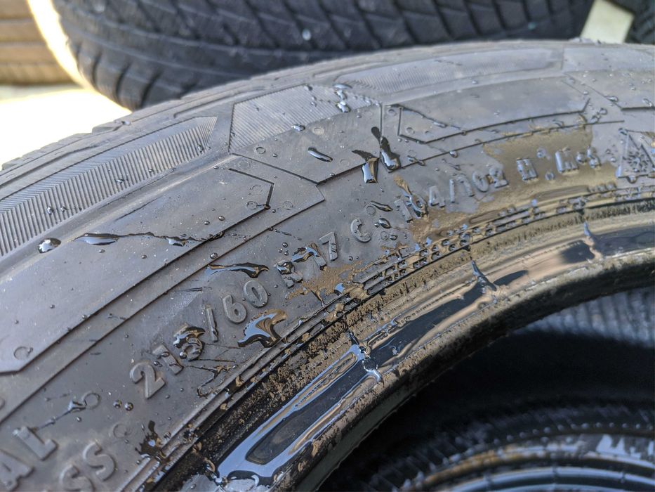 2бр Зимни гуми за бус 215 60 17 С - Continental - DOT 2024