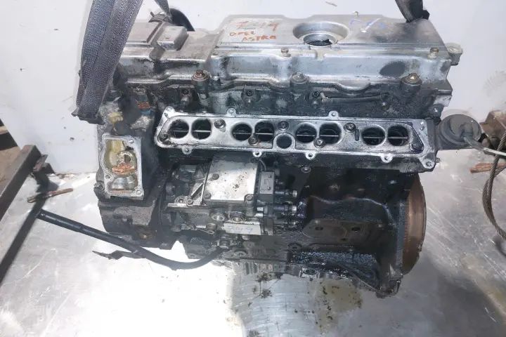 Motor fara anexe Opel Astra 2000 2.0 DTI MT (101 hp)