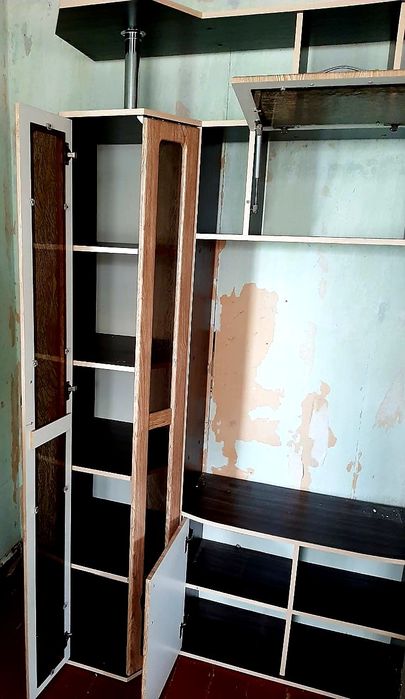 Стенка в гостиную