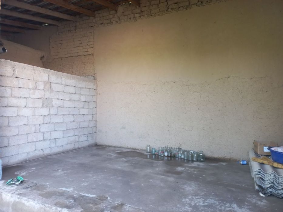 Ховли участка сотилади