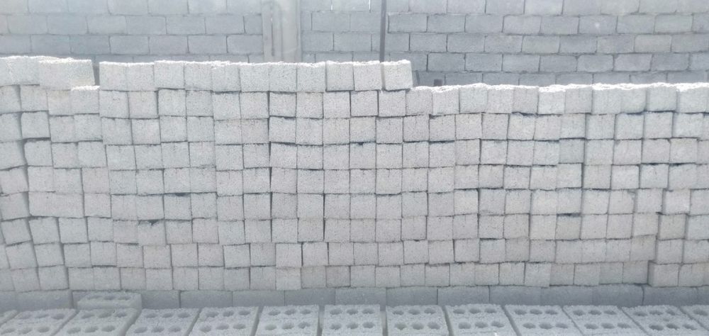 Шлакоблок строительный