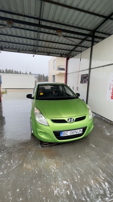 Vand hyundai i20 1.2 benzina
