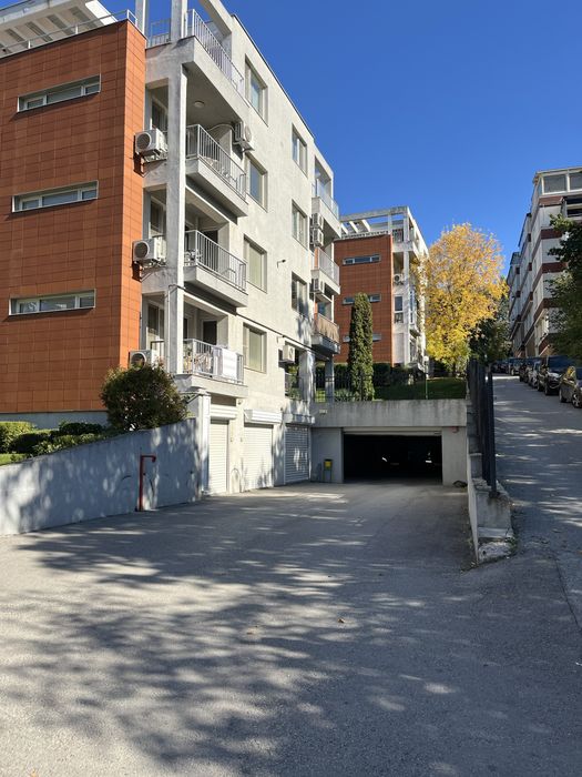 Продава се Гараж / Паркомясто в София, Витоша - 33 кв.м за 2061 €/кв.м - Снимка #4